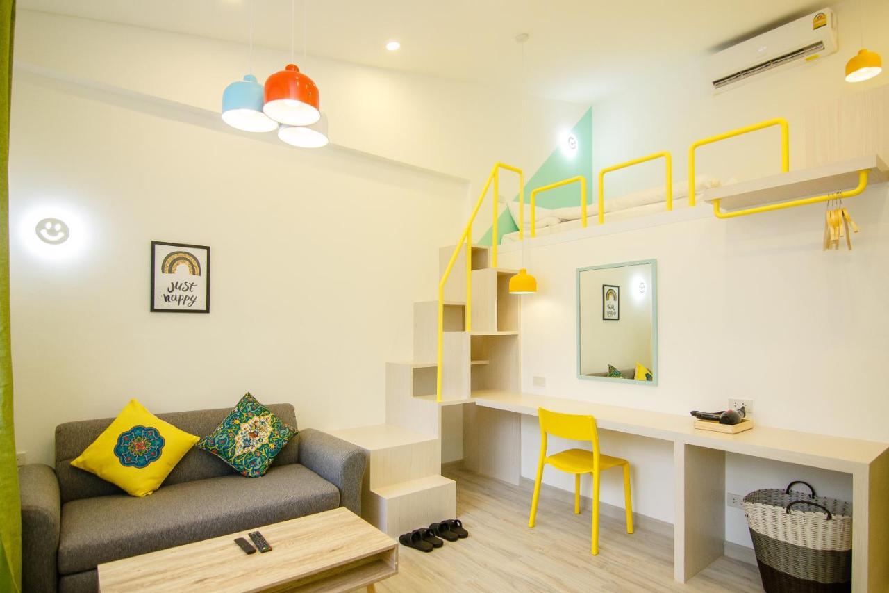 Hostel Folk Poshtel Asok Bangkok Exterior foto