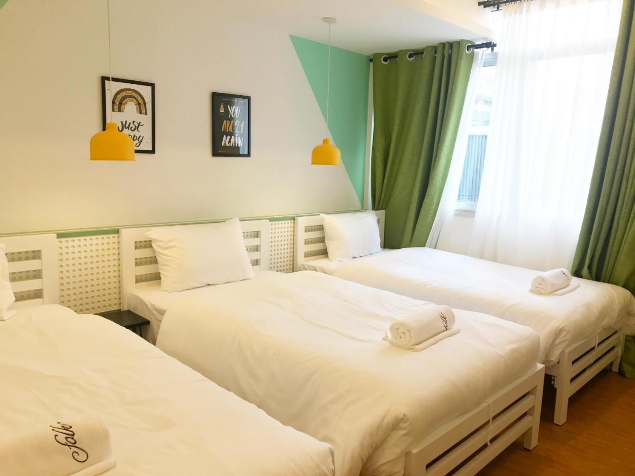 Hostel Folk Poshtel Asok Bangkok Exterior foto